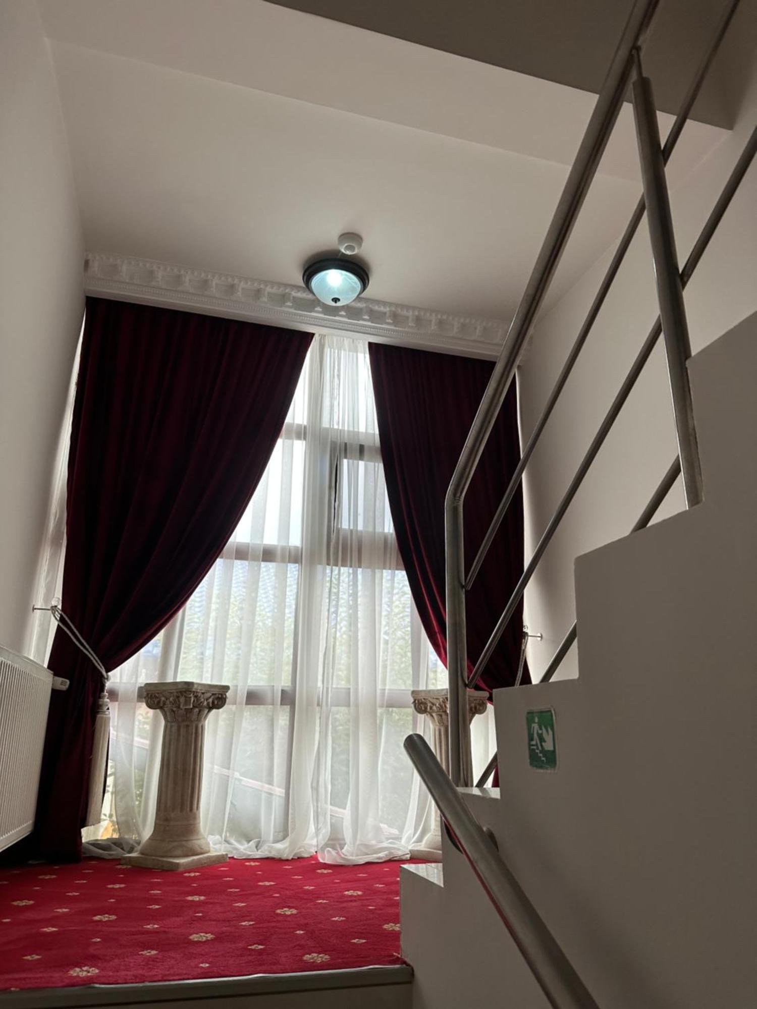 Pensiunea Casa Simoni Ploiesti Exterior photo